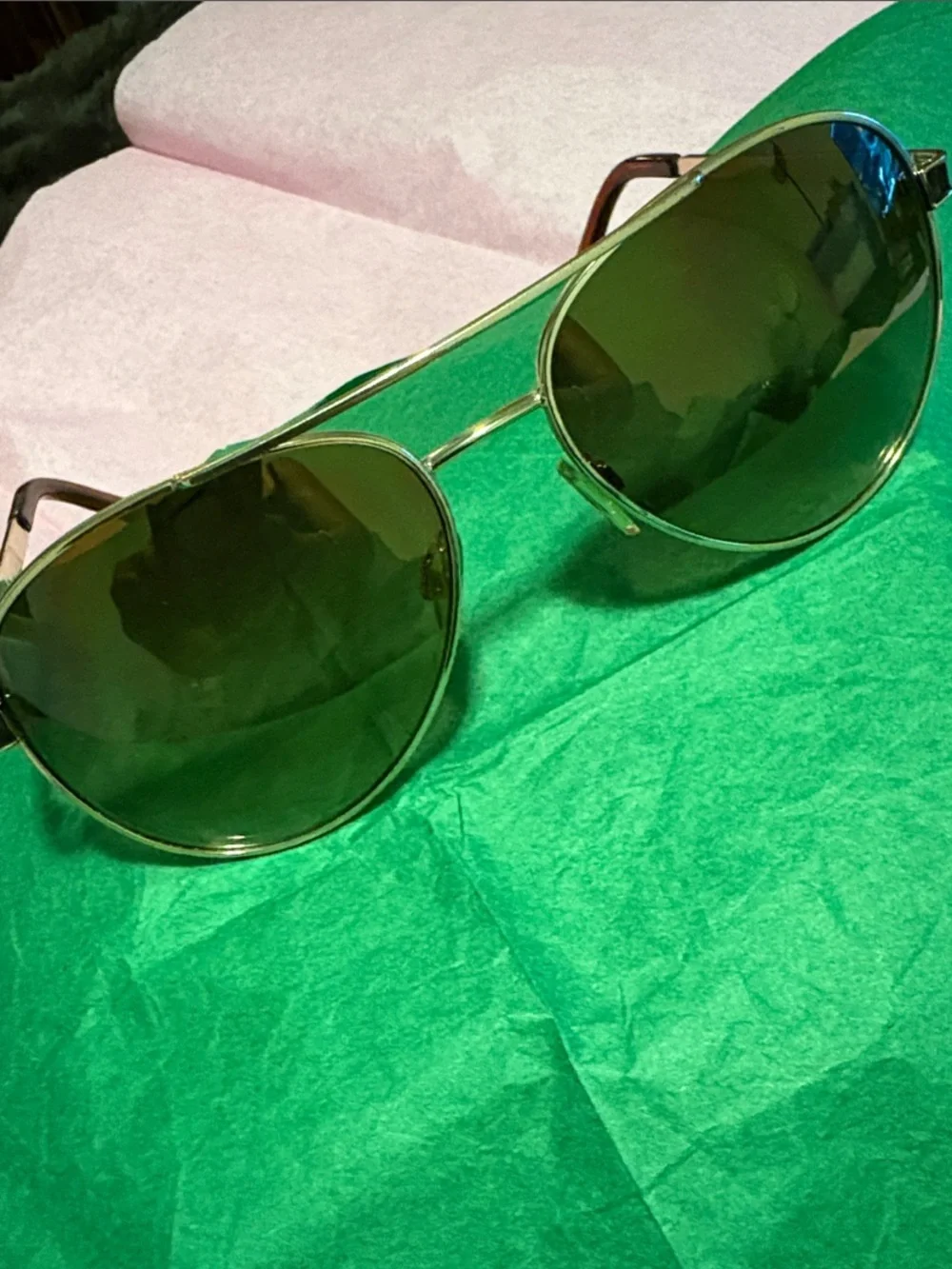 Madden Girl Aviator Sunglasses Gold w/Brown accents.